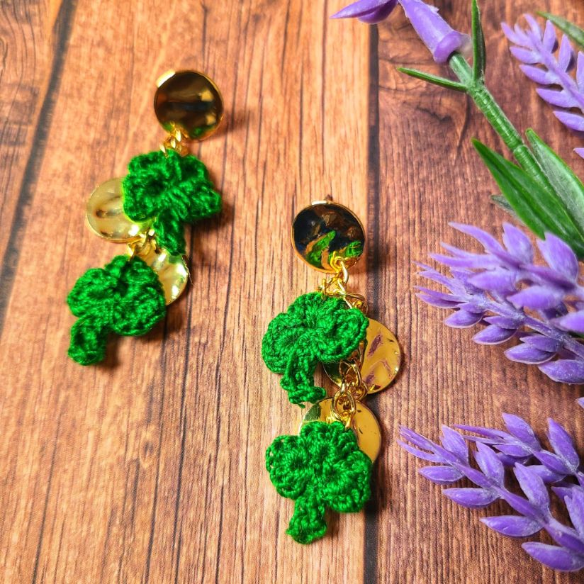 Trail of dangle shamrock earrings-2